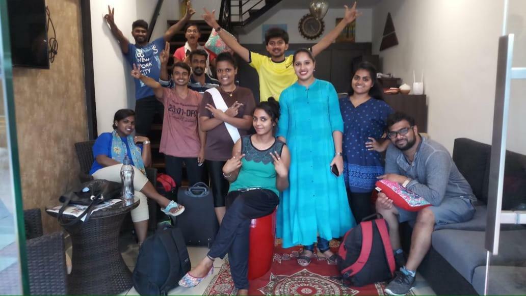 The Metro Pod - Backpackers A/C Dormitory Kochi Esterno foto